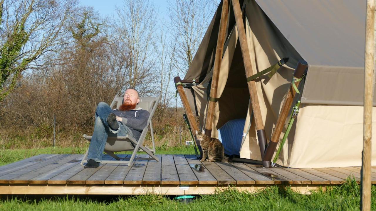 Camping A La Ferme - Hebergements Insolites Cerisy-la-Foret Kültér fotó